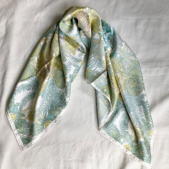NWOT Hermes Botanical Maitres de la Foret 90 silk square scarf blue yellow - Picture 2 of 8